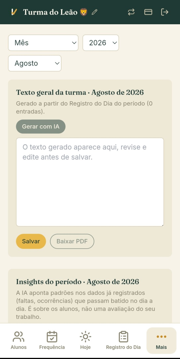 Tela de Relatório da Turma com IA no Klass, com o texto gerado e os Insights do período